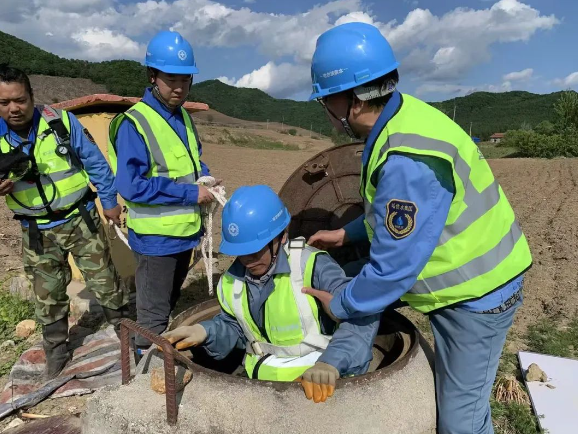 迎战汛情“七下八上” 作业安全“十拿十稳”